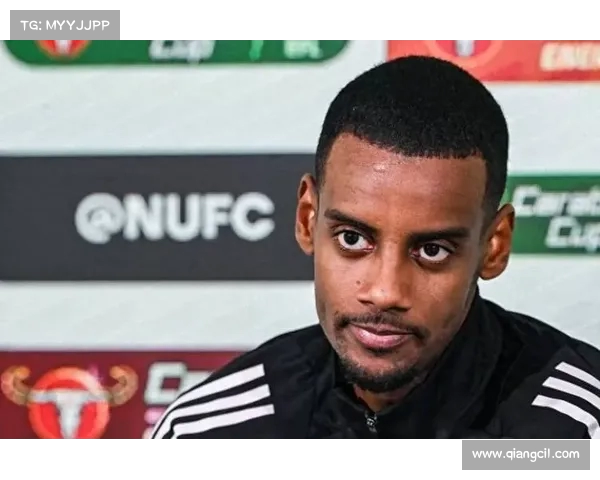 天空体育报道:伊萨克已抵达纽卡训练基地 今日其他球员放假休整 天空体育报道:伊萨克已抵达纽卡训练基地 今日其他球员放假休整