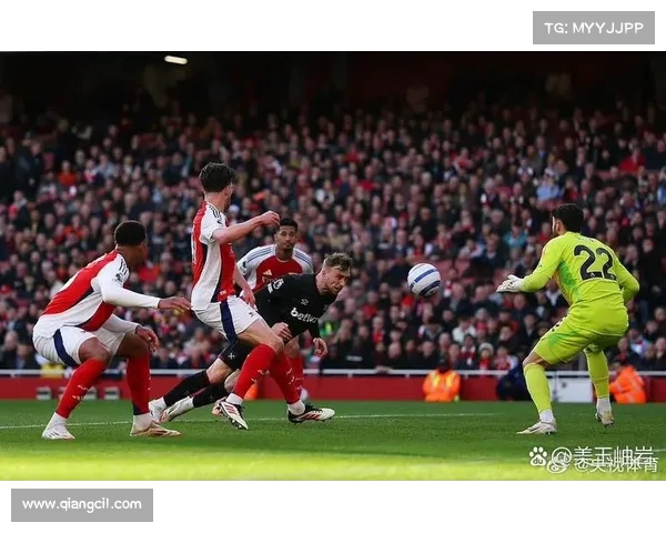 黄喜灿时隔244天终结进球荒 重返英超赛场再度破门助球队取胜 黄喜灿时隔244天终结进球荒 重返英超赛场再度破门助球队取胜