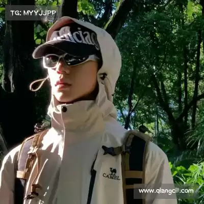 焦轲益